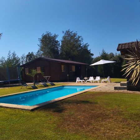 カステロ・デ・パイヴァ Casa Do Vale De Gondraヴィラ エクステリア 写真