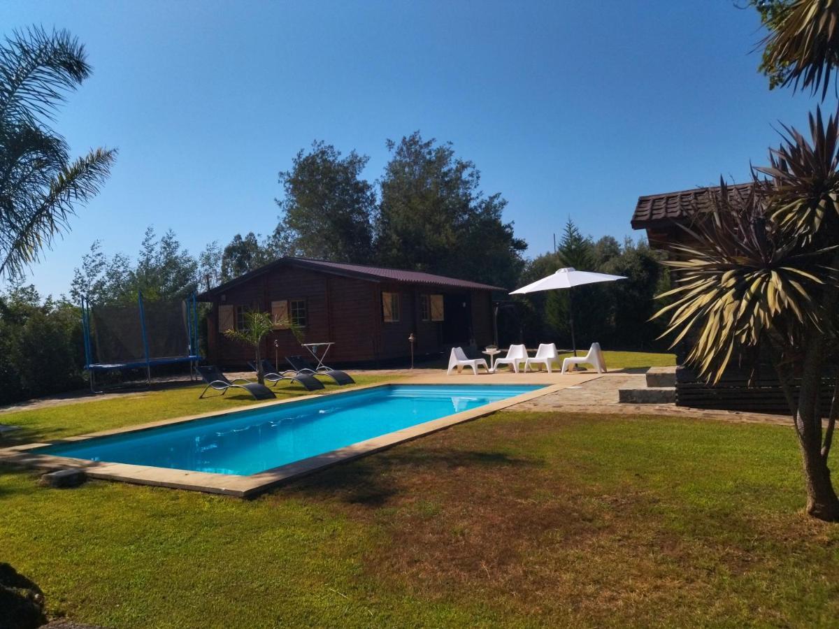 カステロ・デ・パイヴァ Casa Do Vale De Gondraヴィラ エクステリア 写真